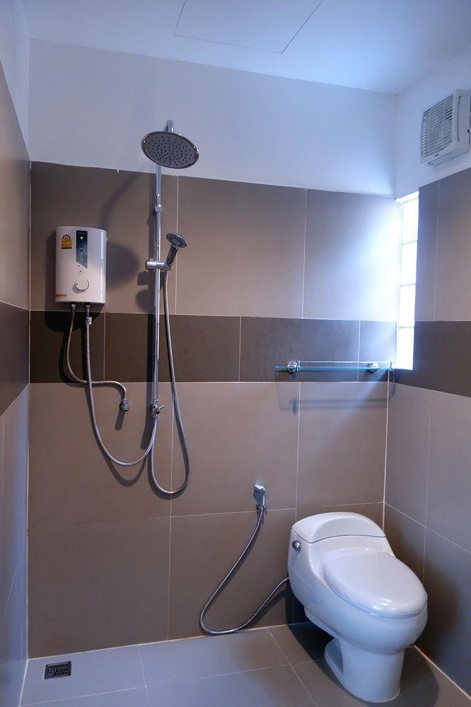 Gp Rooms Pool Guesthouse Pattaya ภายนอก รูปภาพ
