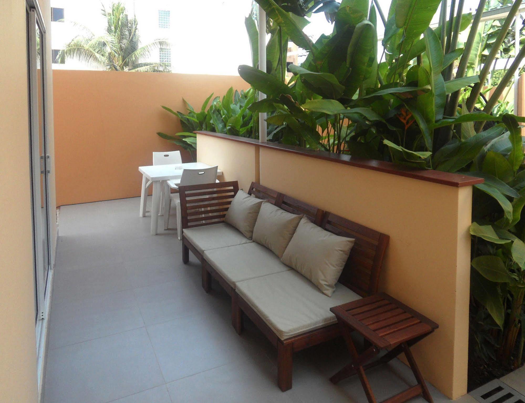 Gp Rooms Pool Guesthouse Pattaya ภายนอก รูปภาพ