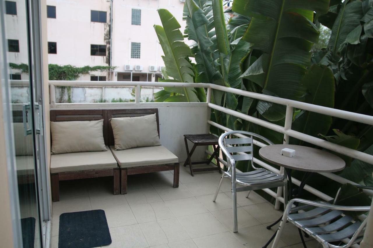 Gp Rooms Pool Guesthouse Pattaya ภายนอก รูปภาพ